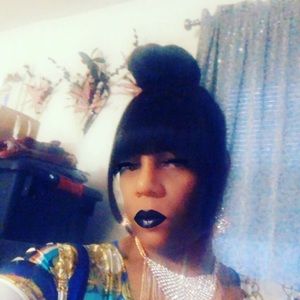 Meet your Posher, Ronda